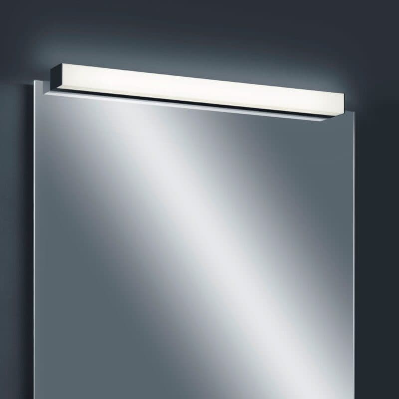 Helestra Wandleuchte Lado in Schwarz mit 90 cm Wohnbeispiel