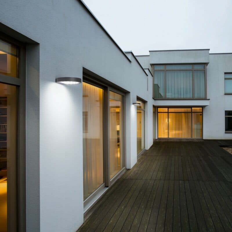 Fabas Luce Wandaußenleuchte Palmer Ambientebeispiel