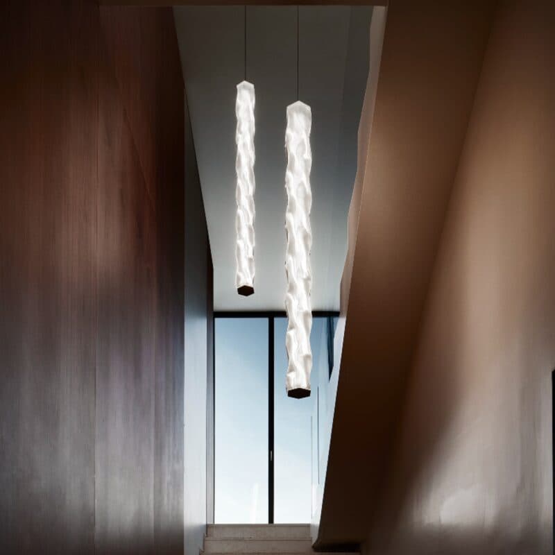Slamp Pendelleuchte Hugo Suspension vertikal Wohnbeispiel